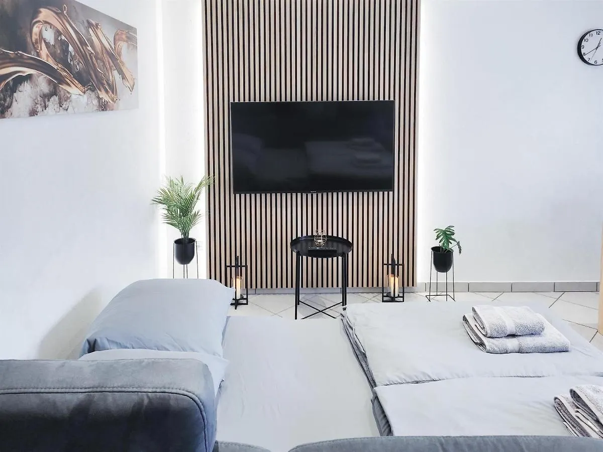 Alfa Stuttgart 3Zi-Maisonette 6 Personen Zuffenhausen Nahe Porsche & Bosch L Wifi & Smarttv I 3Br 4 Beds I Kitchen I Bathroom & Wc Apartment